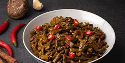 螺螄粉被“中傷”？酸豆角加工讓人大開(kāi)眼界